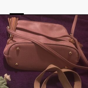 Muave crossbody *free w/$25 purchase*